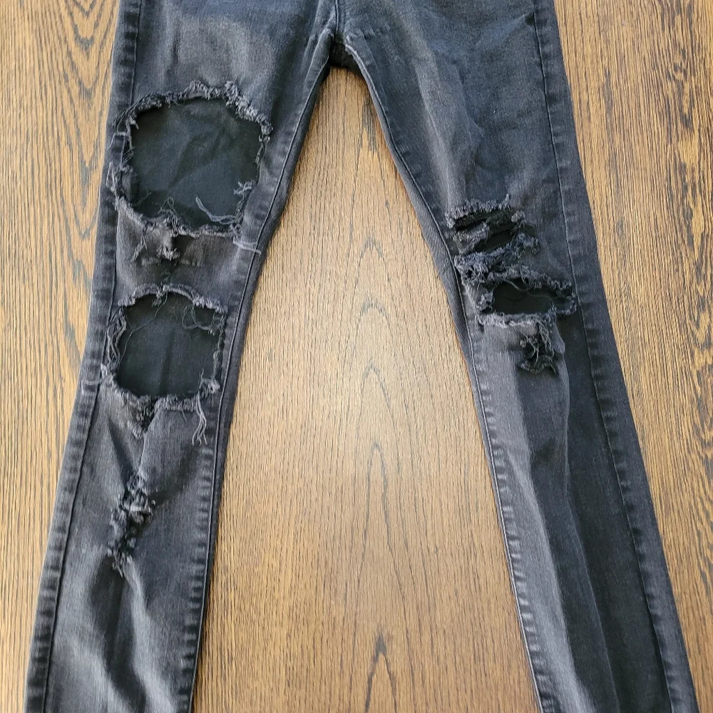 RSQ Mid-rise Destroyed Distressed Black Jegging Jeans Size Women's 0/24 - Picture 3 of 12